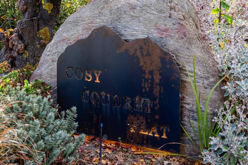 クロムウェルCosy Coudret Flatアパートメント エクステリア 写真